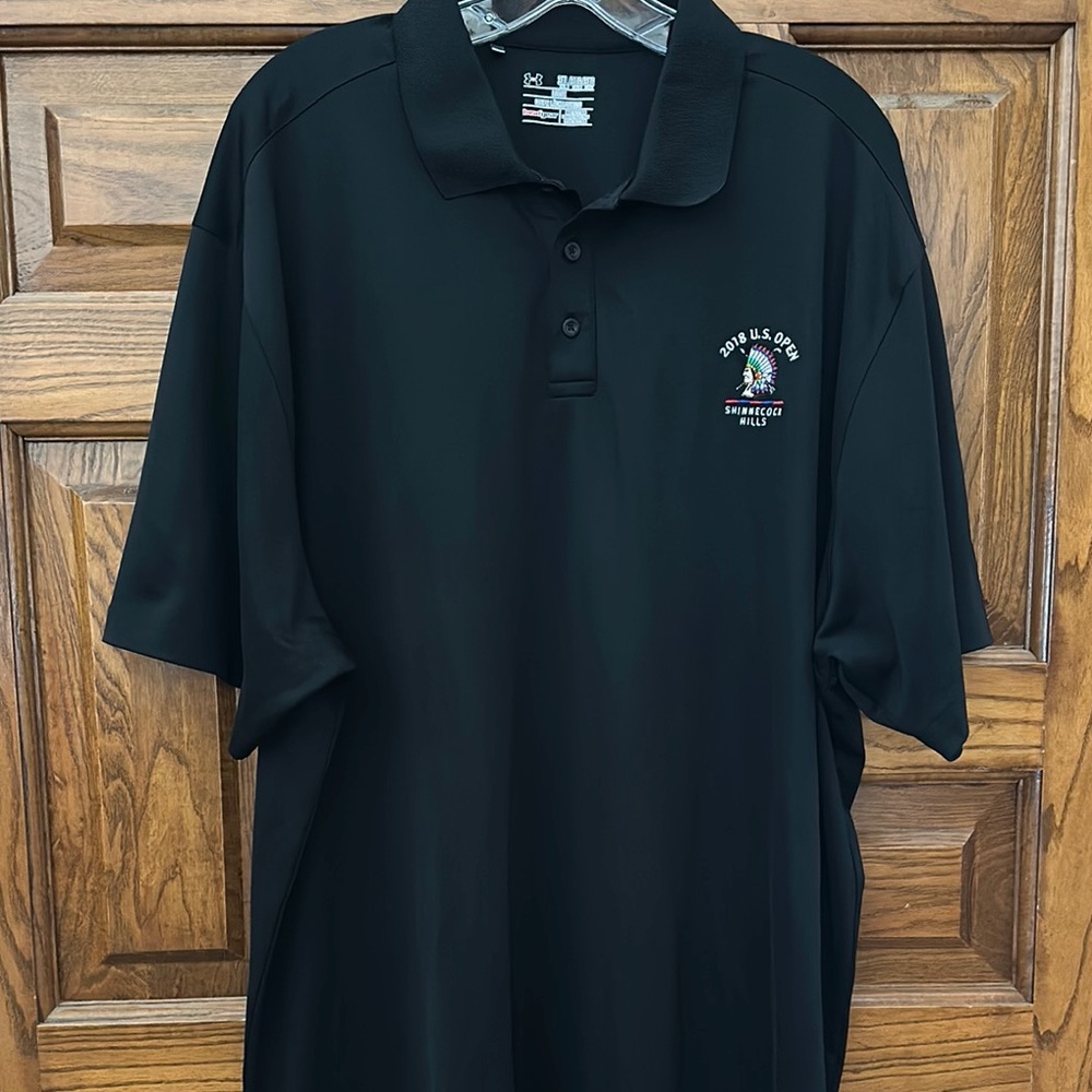 Under Armour Black Polo Shirt with Short Sleeves and Relaxed Fit